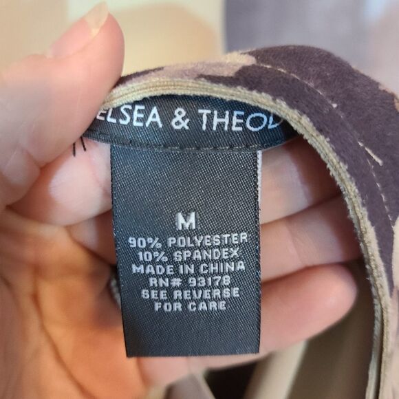 SWEATER SALE 3/$30 Chelsea & Theodore Floral Open Front Cardigan Size Medium - Picture 5 of 7